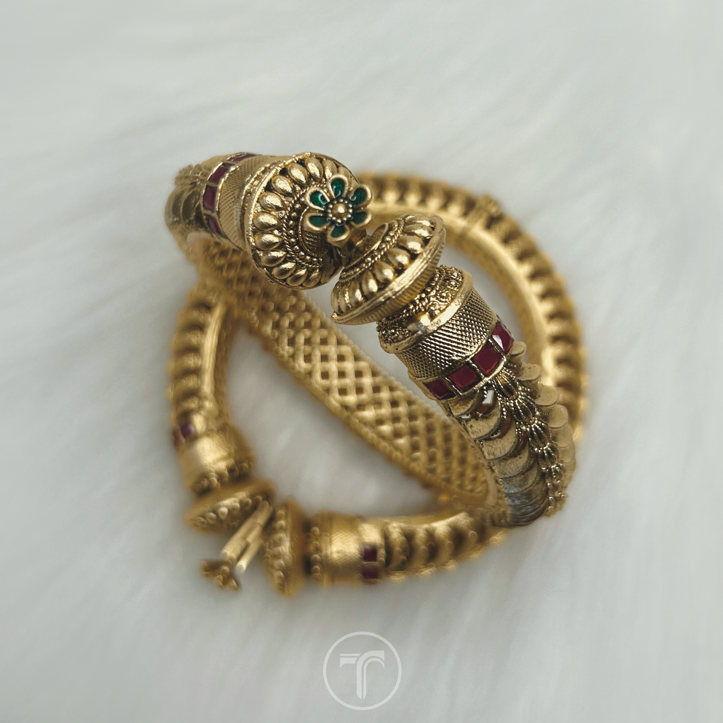 The Ruhani Kada Bangle