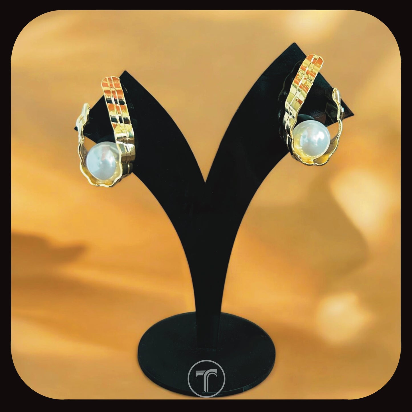 The Saige Swirl Earrings
