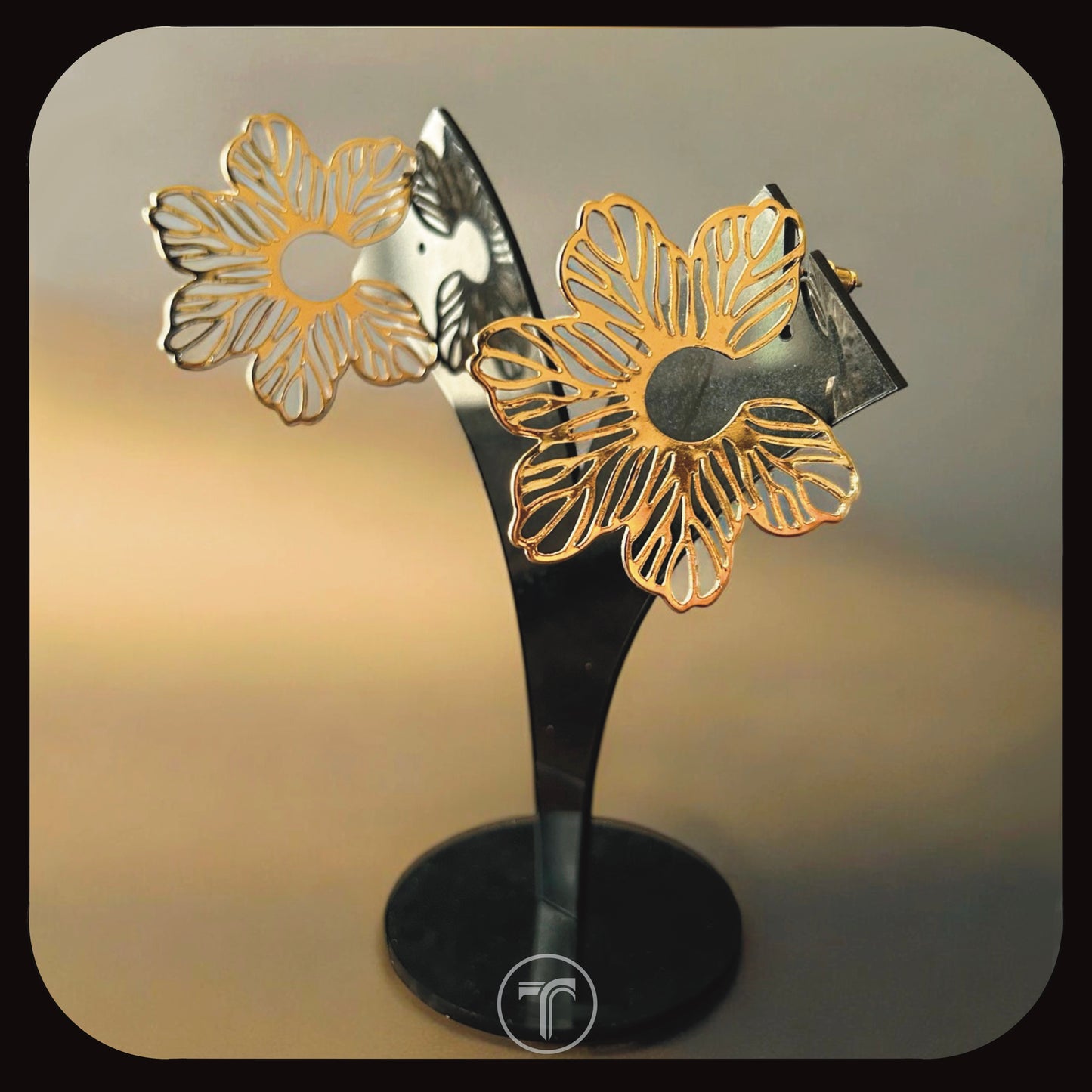 The Stella Hoop Earrings