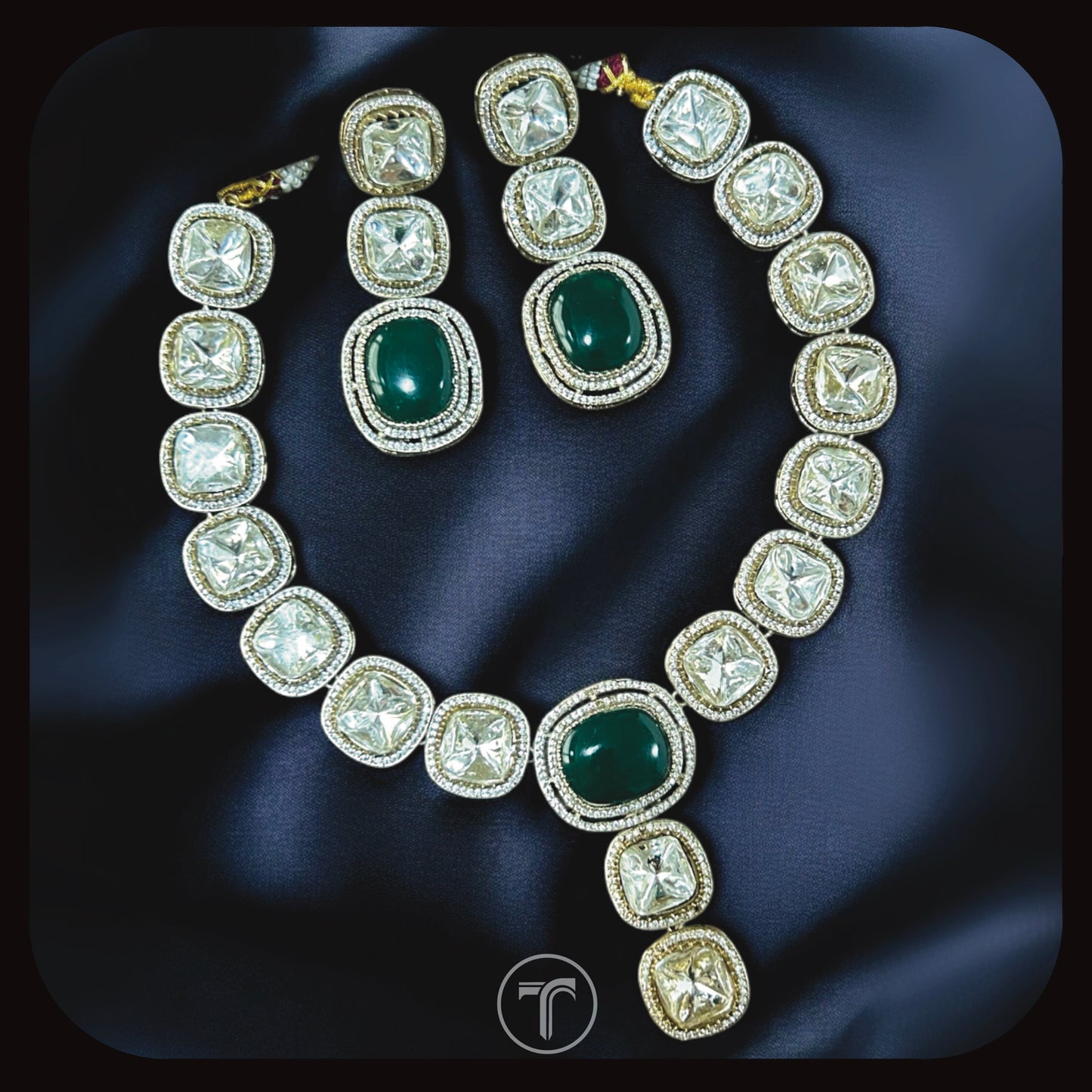 The Anukaa Necklace Set