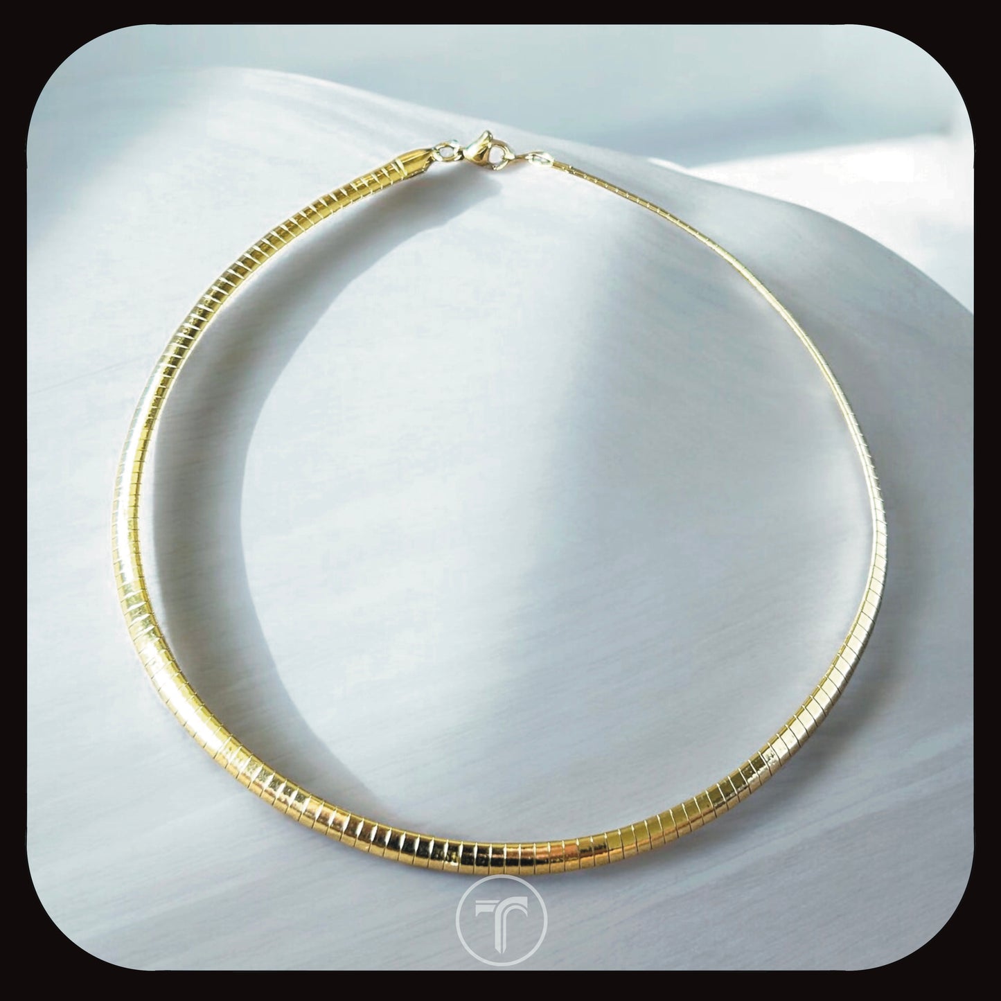 The Viola Necklace