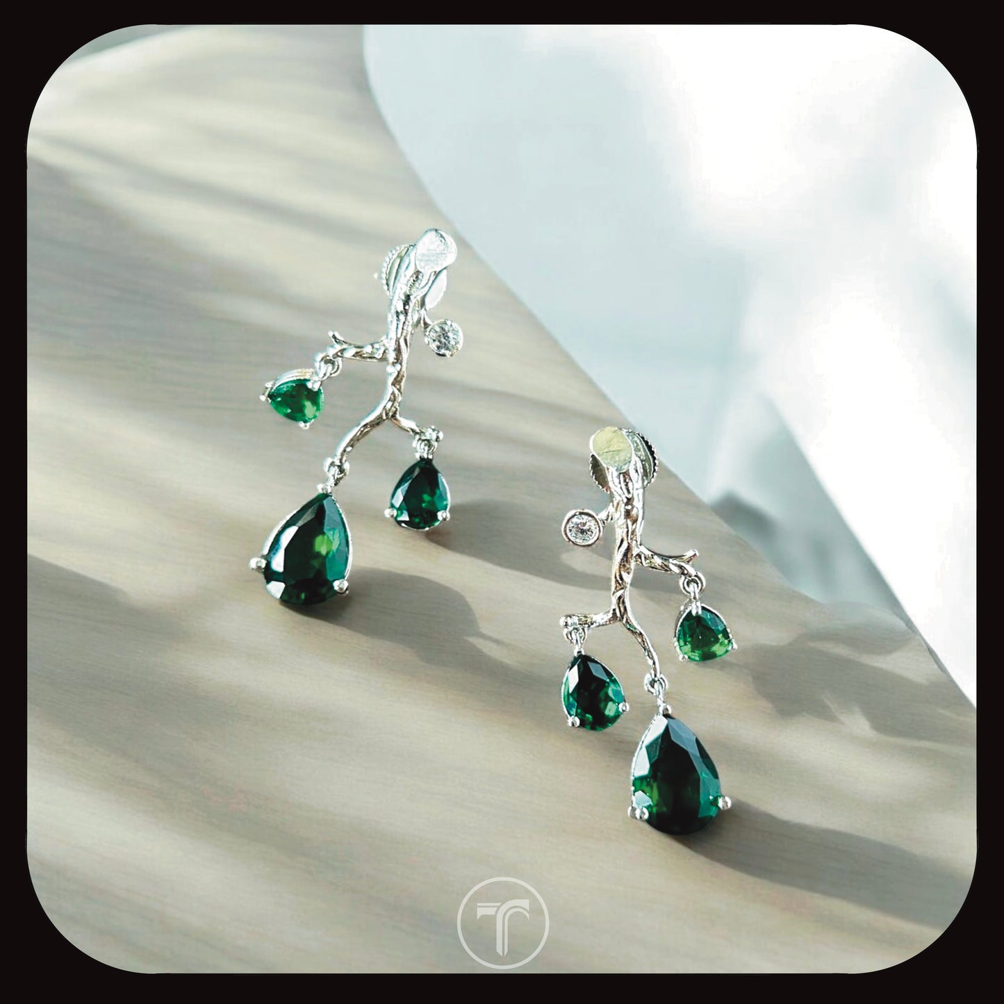 The Leafy Dangler Earrings
