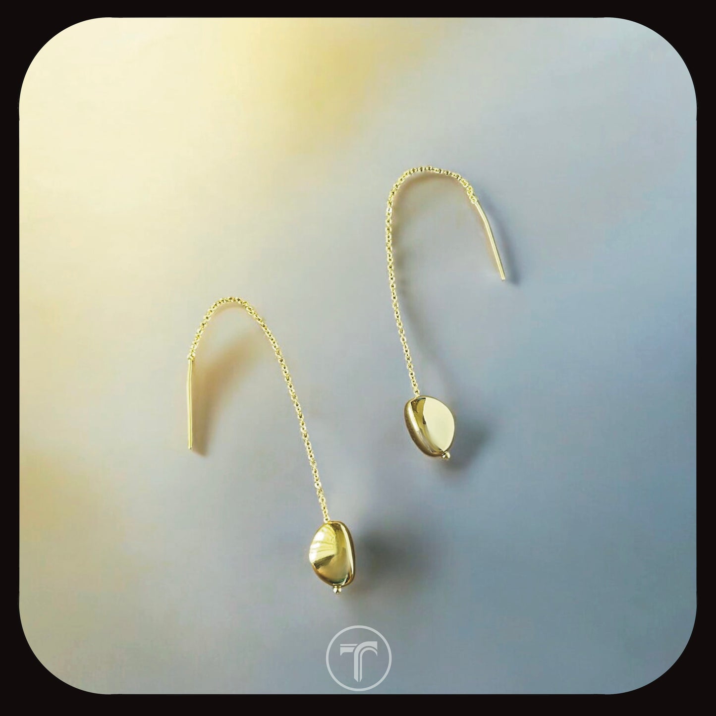 The Vinni Sui Dhaga Dangler Earrings