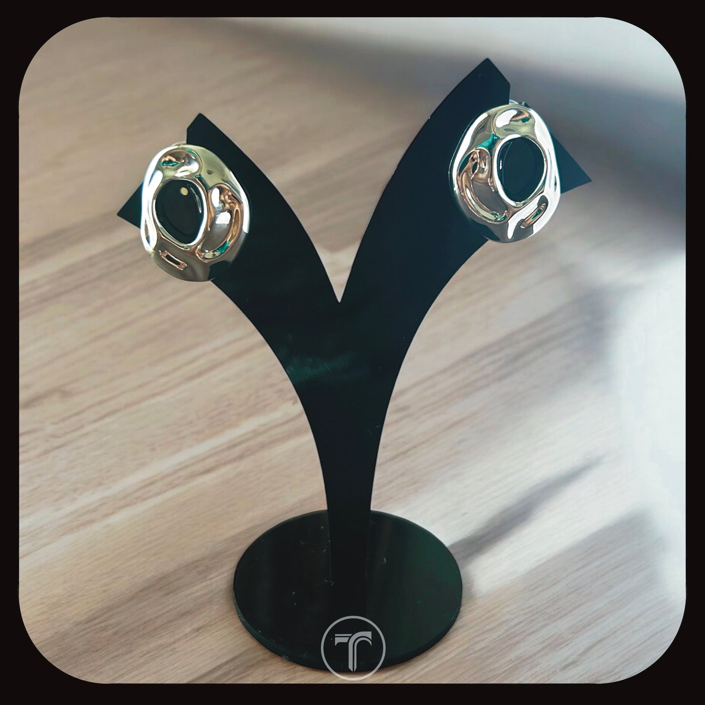 The Rilay Ear Studs