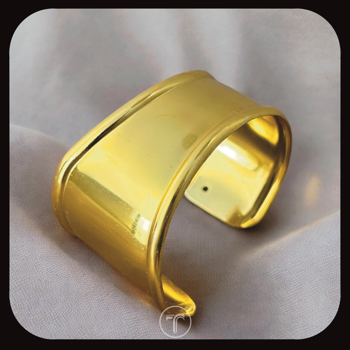 The Xenia Cuff Bangle