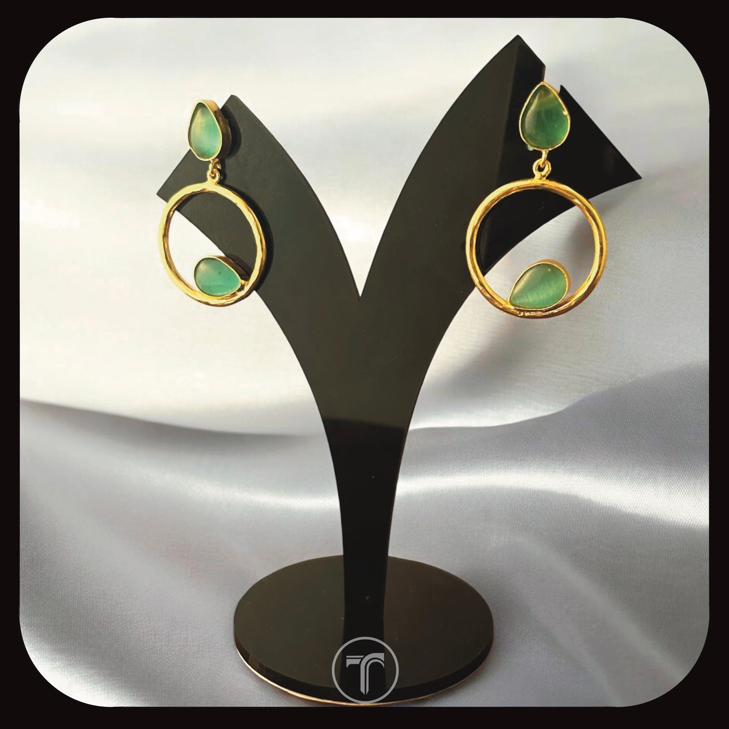 The Valenci Dangler Earrings