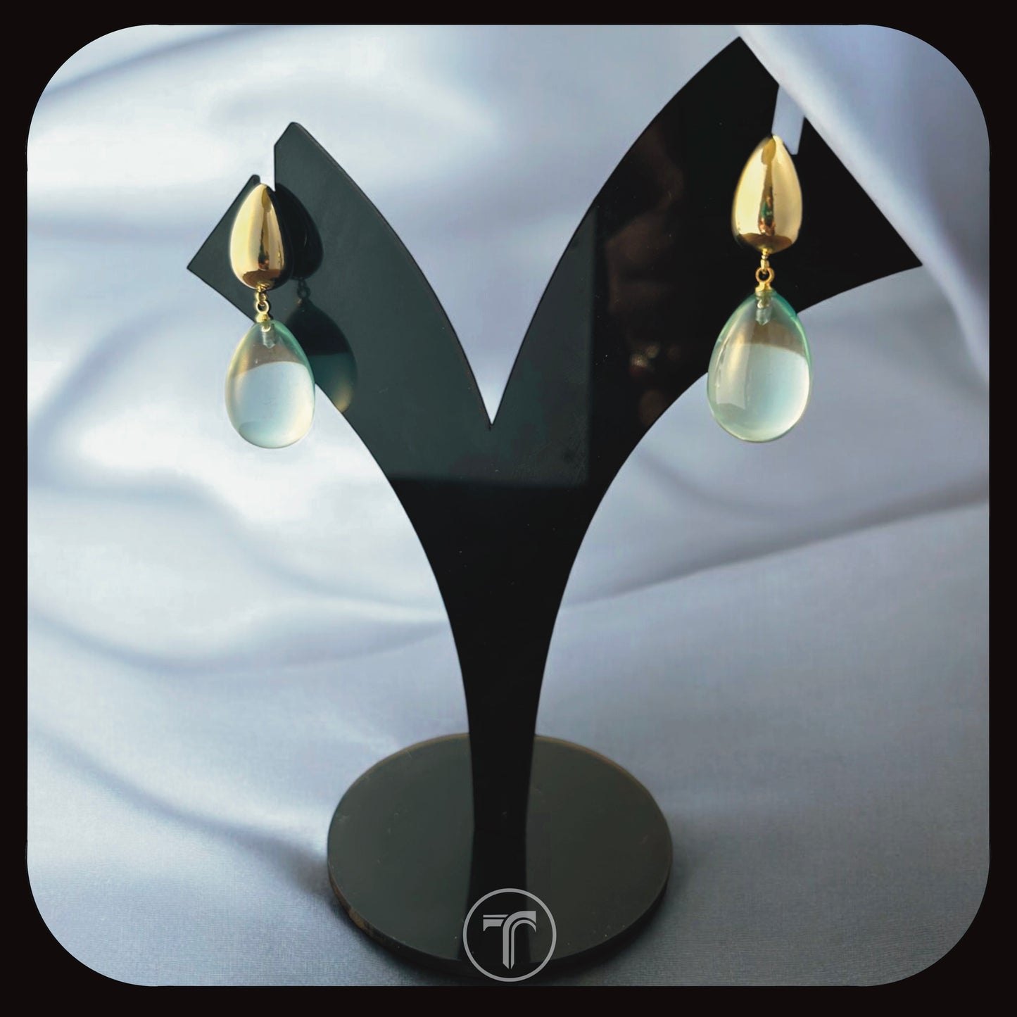 The Dew Drop Dangler Earrings