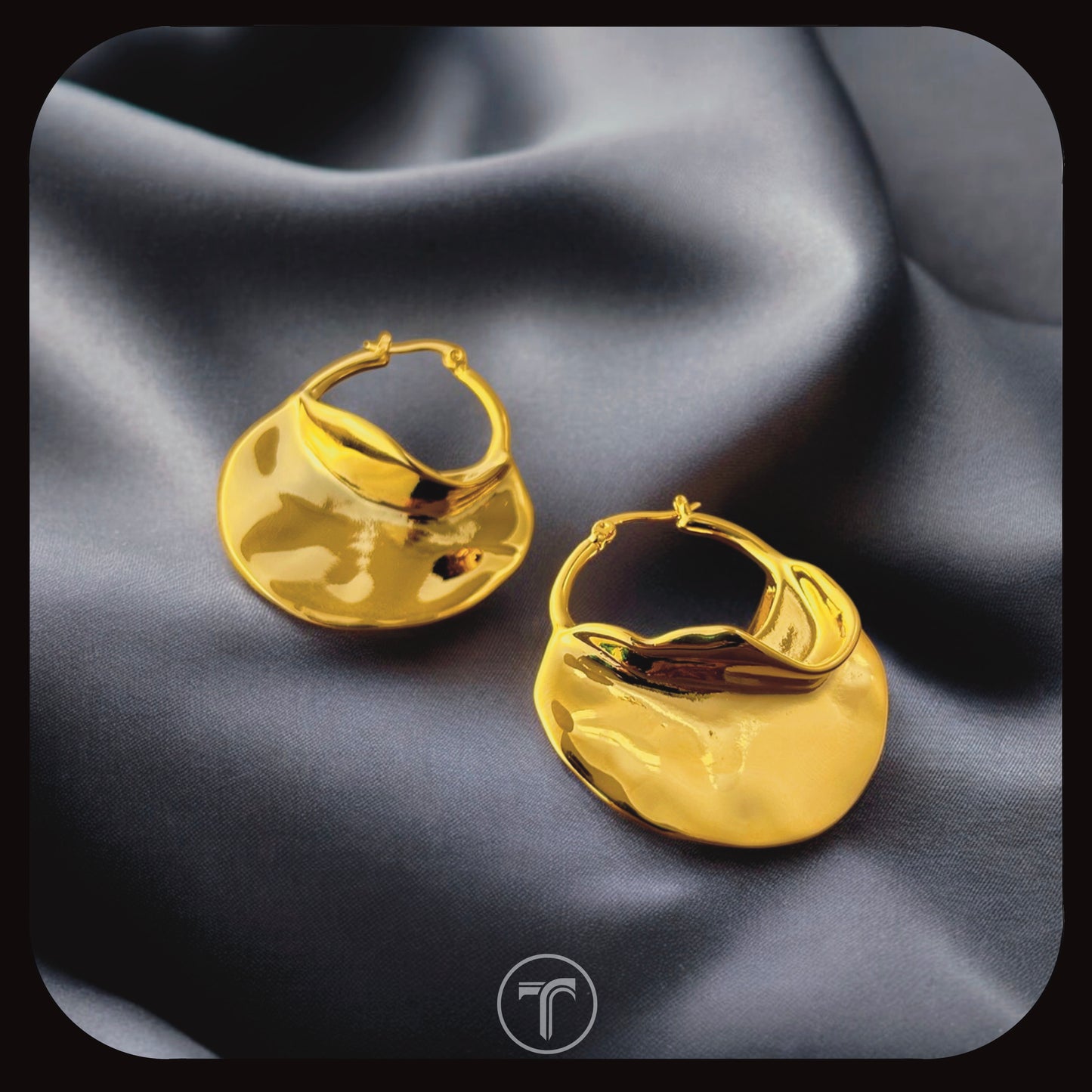 The Gianna Hoop Earrings