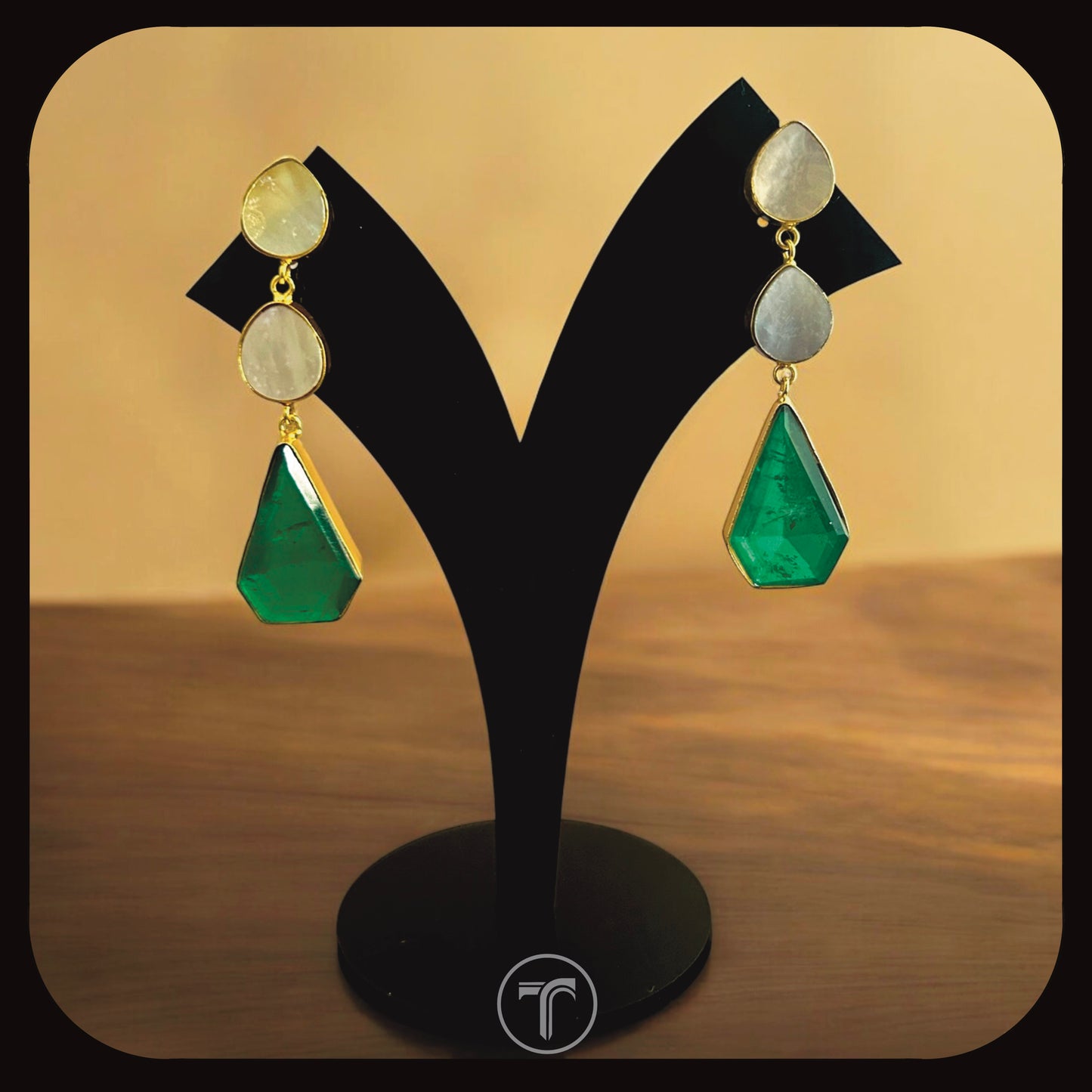 The Druvi Dangler Earrings- Emerald Green