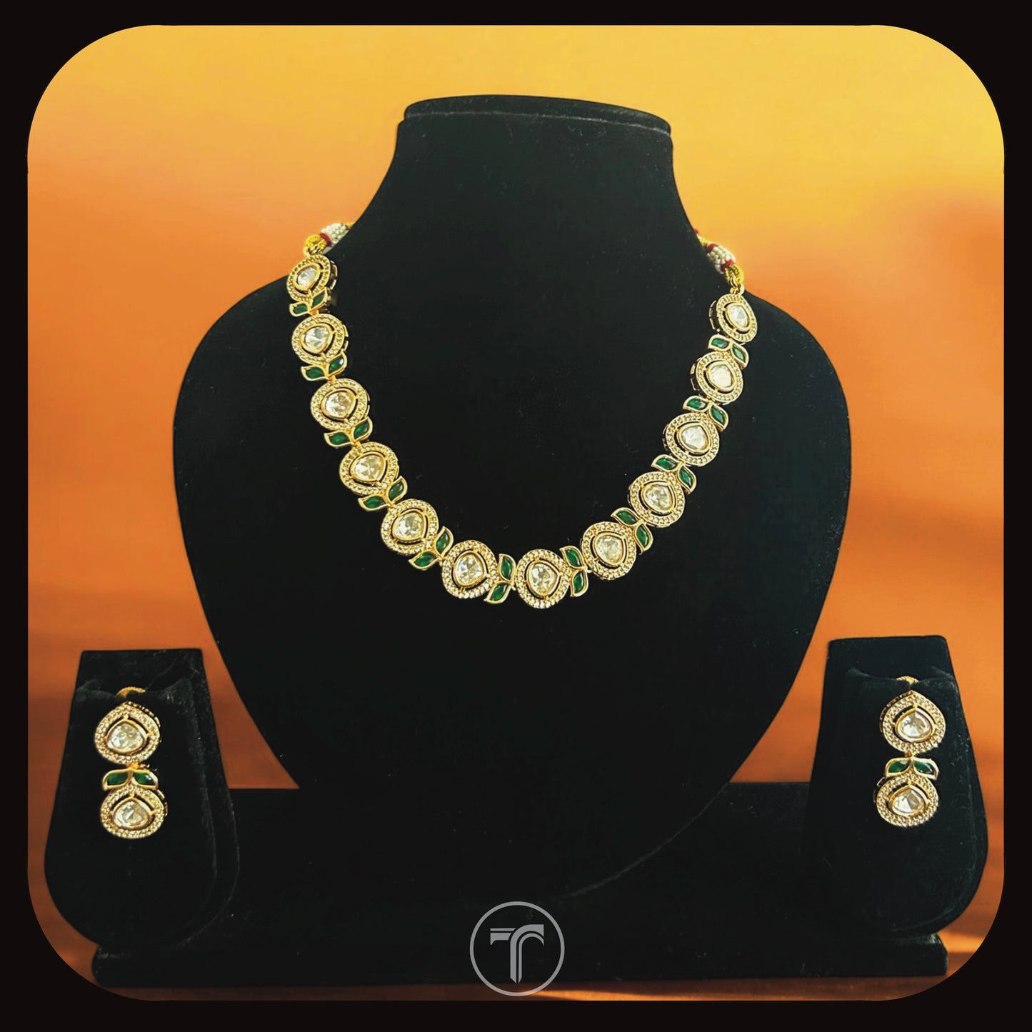 The Urvi Necklace Set