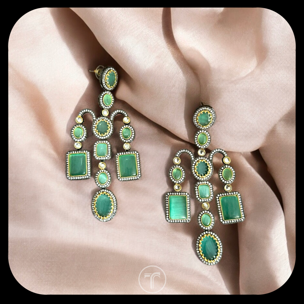 The Amyra Dangler Earrings