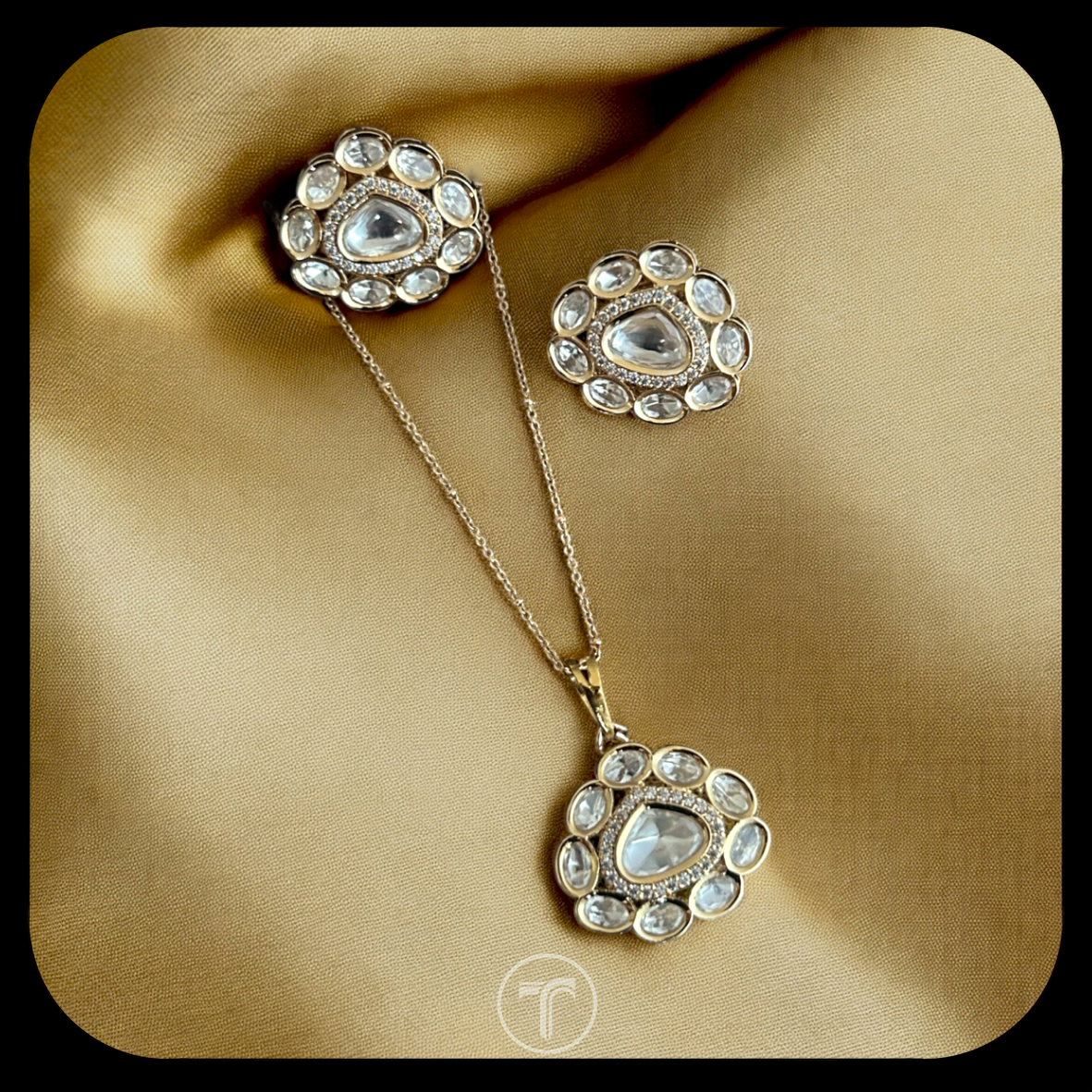 The Ciera Pendant Set