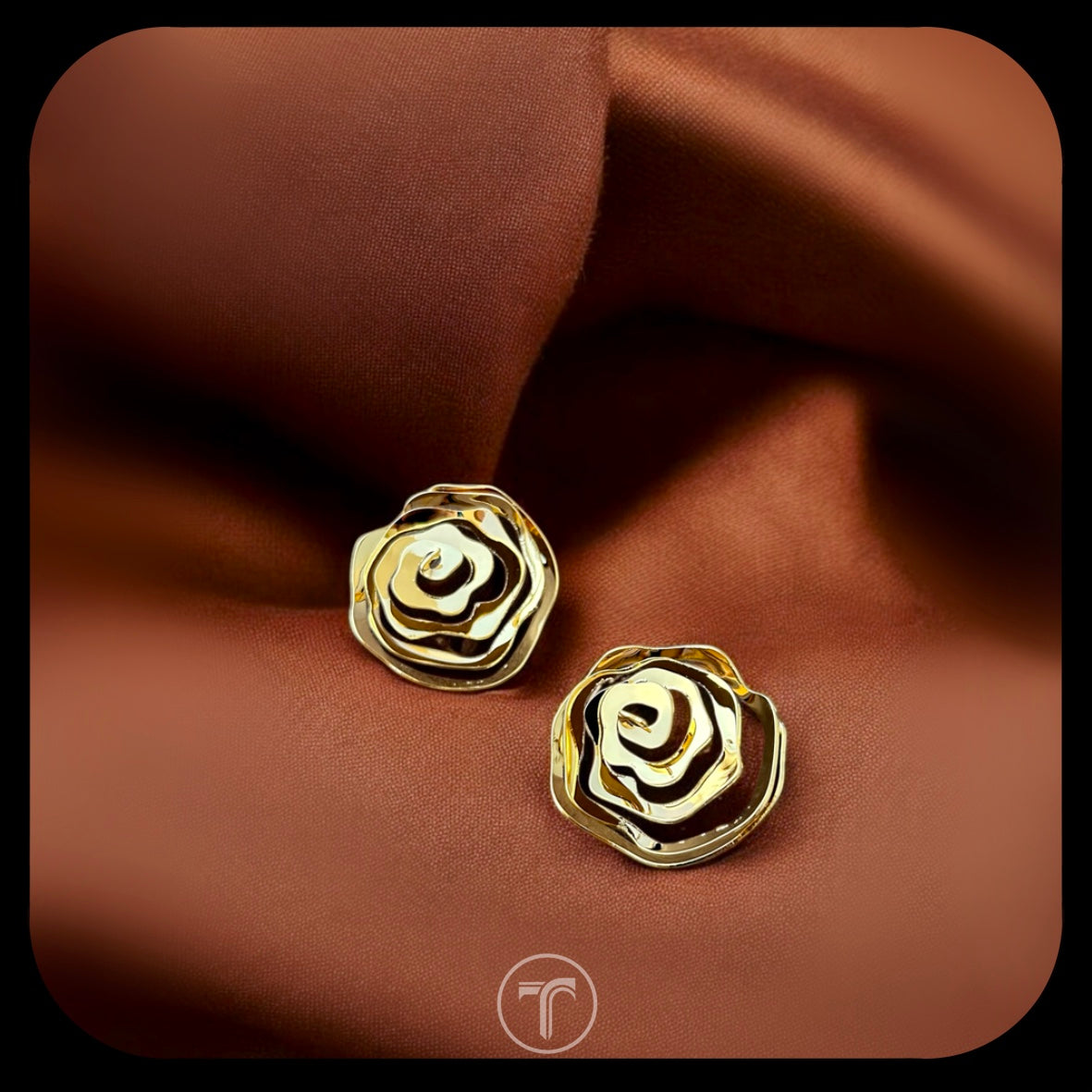 The Enternal Rose Ear Stud