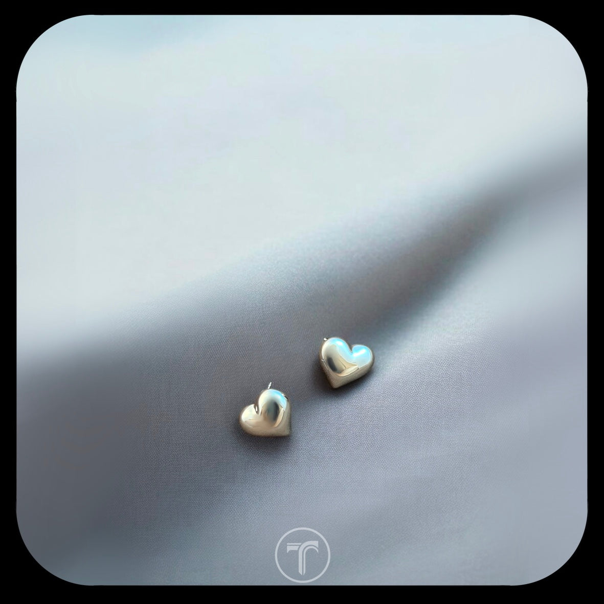 The Silver heart Ear Stud