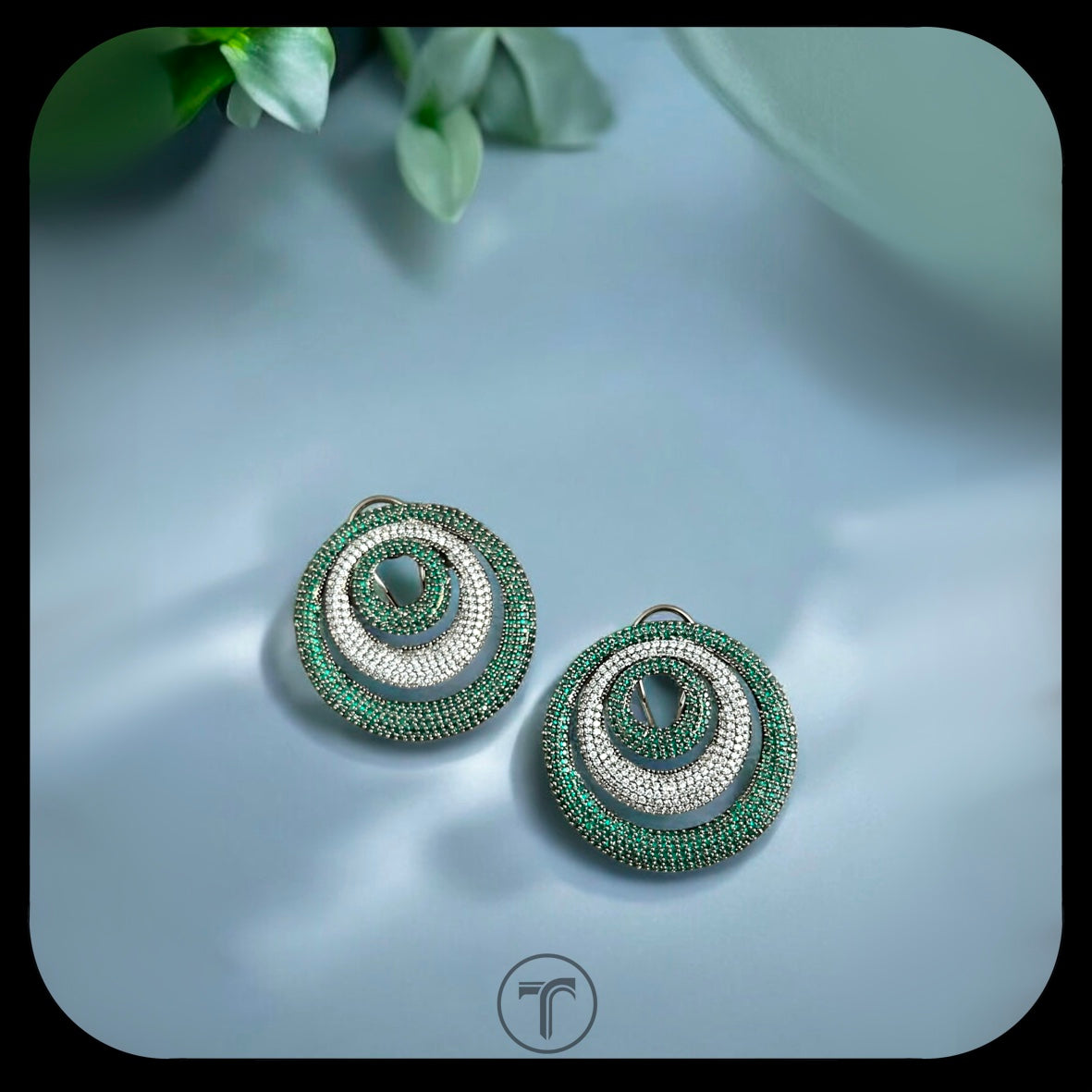 The Kiora Oversized Ear Studs