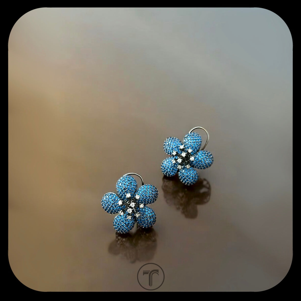 The Fiorelia Ear Studs
