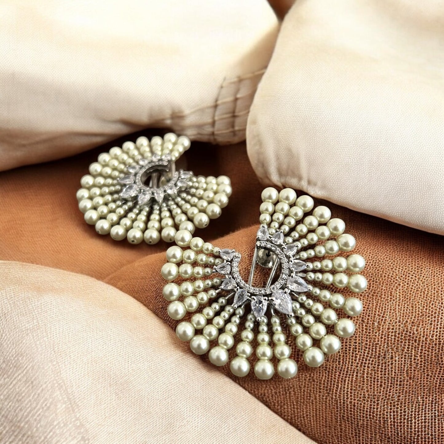 The Juvinia Oversized Ear Studs