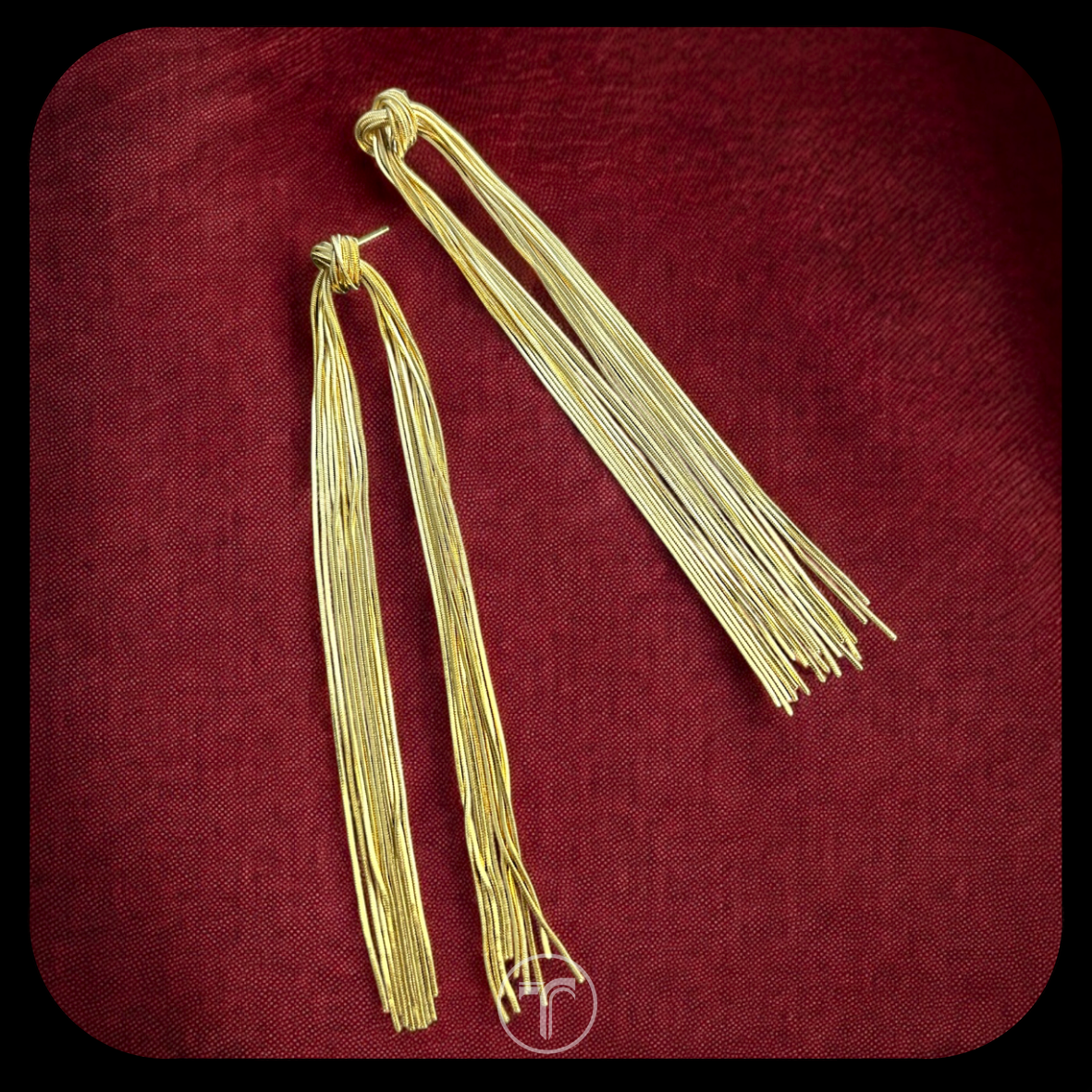 The Verniya Long Dangler Earrings