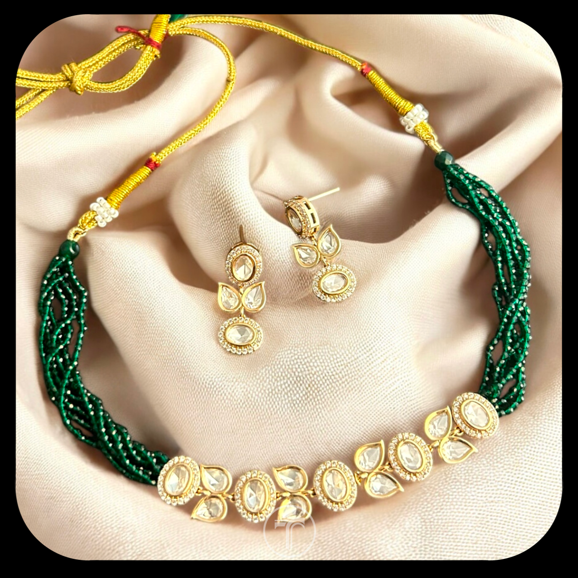 The Neevika Necklace Set