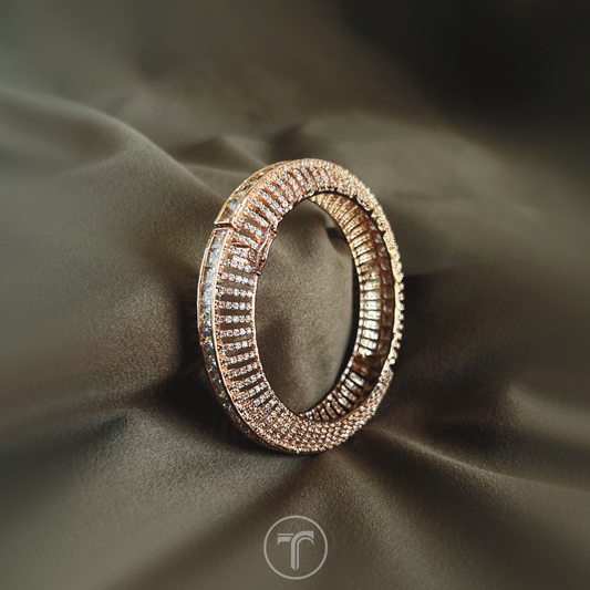 The Zea Bangle