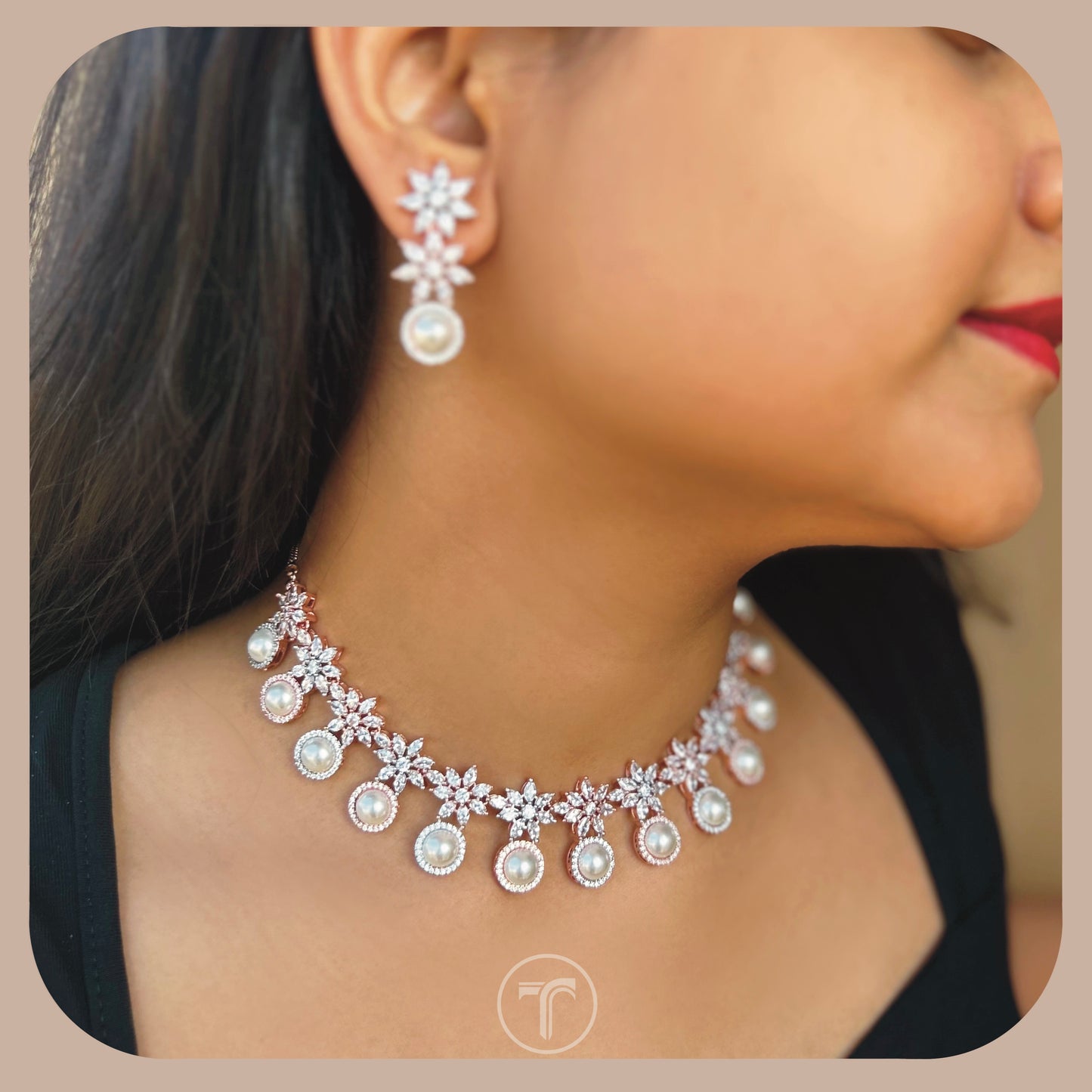 The Classic Pearl Necklace Set