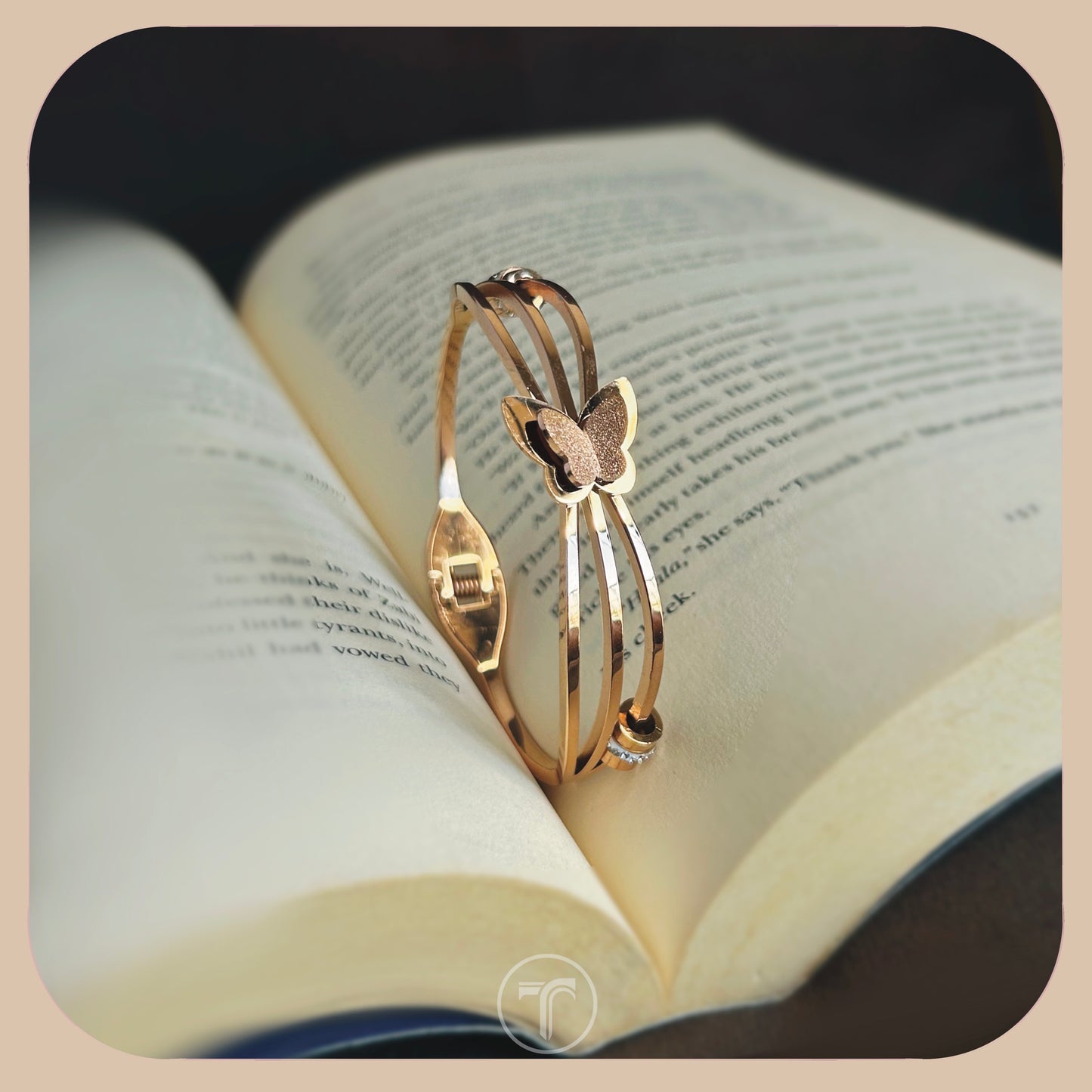 The Eleanor Bangle