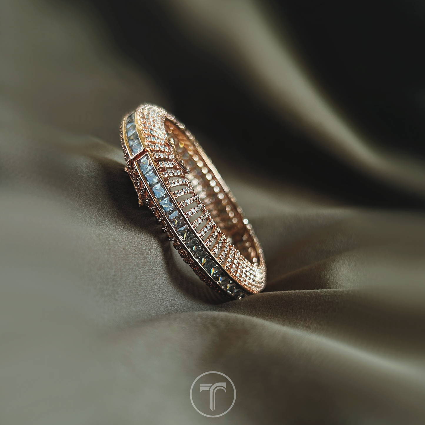 The Zea Bangle