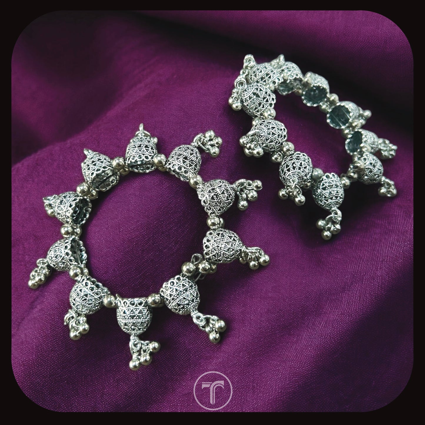 The Kiara Round Bangle