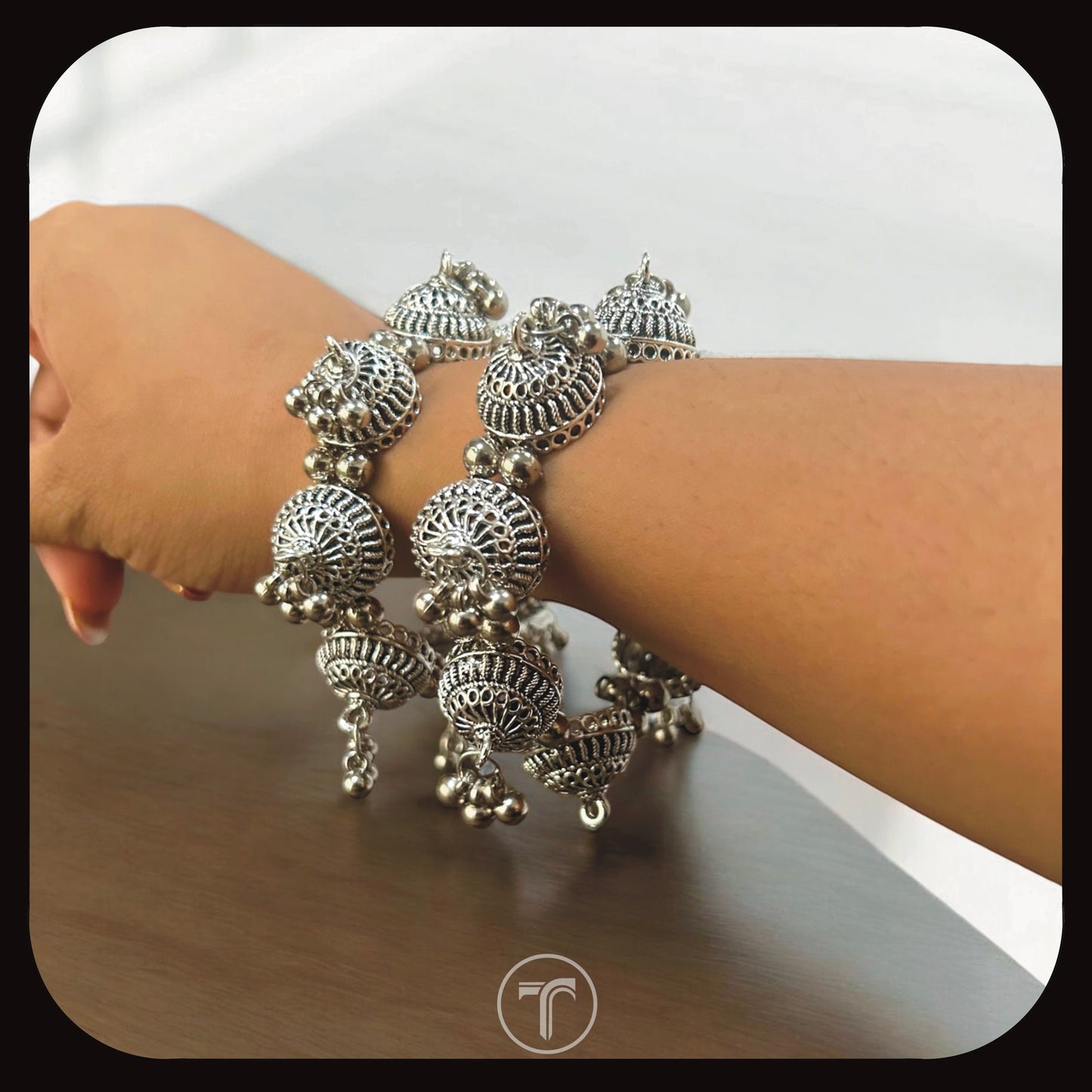 The Mohana Round Bangle