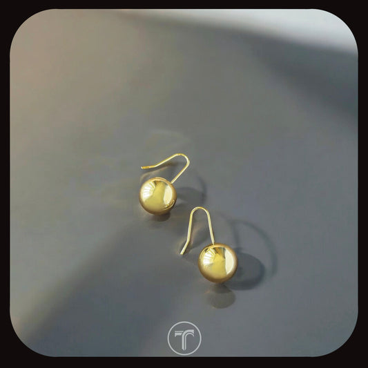 The Circa Hoop Earrings
