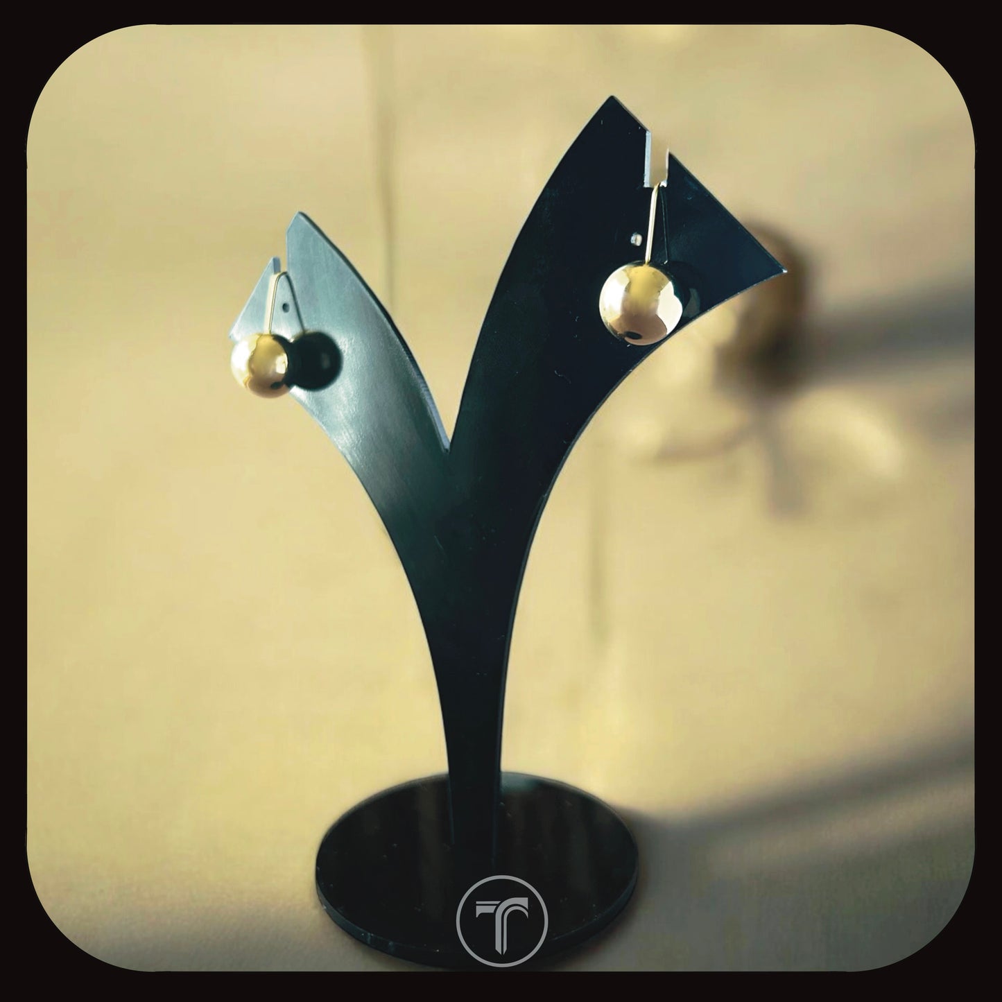 The Circa Hoop Earrings