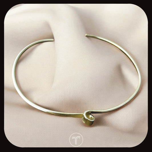 The Twisted Knot Choker Necklace - WhiteGold Finish