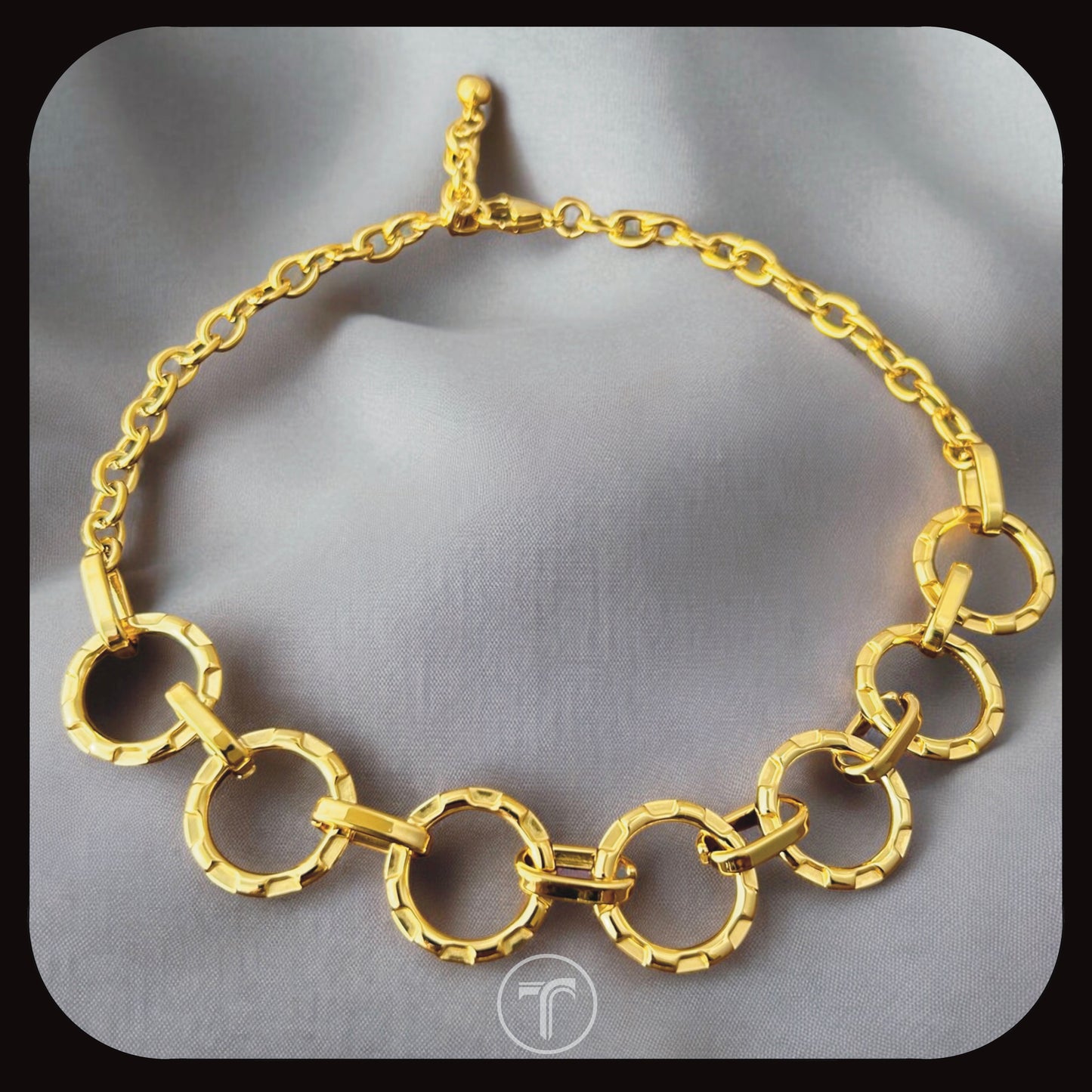 The Melly Choker Necklace
