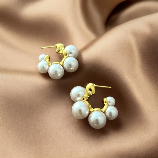 The Ivanna Pearl Hoop Earrings