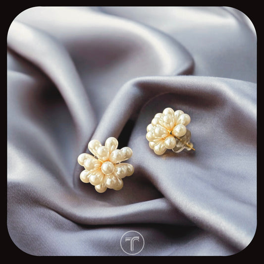 The La Pearl Ear Studs