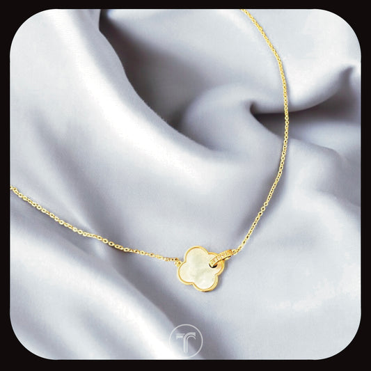 The Clover Mother of Pearl Necklace