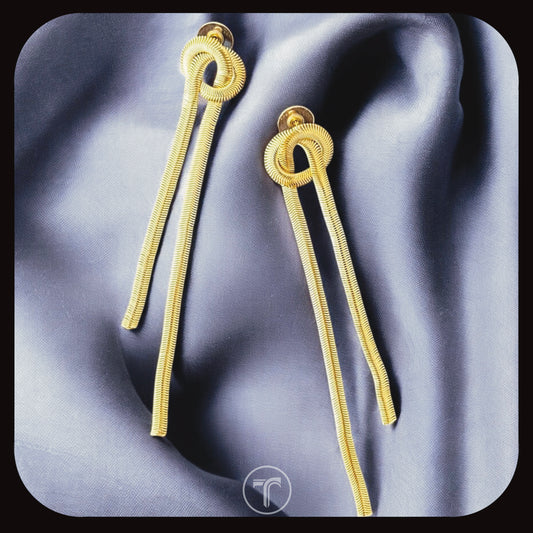 The Knoted Long Dangler Earrings