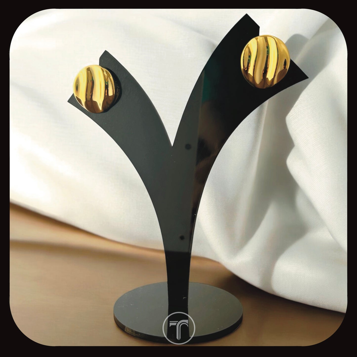 The Circe Ear Studs