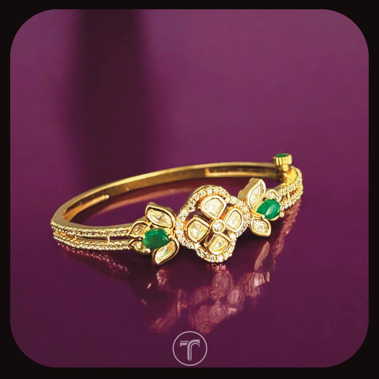 The Surbhi Oval Bangle