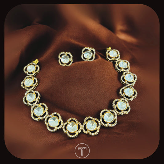 The Kavita Necklace Set