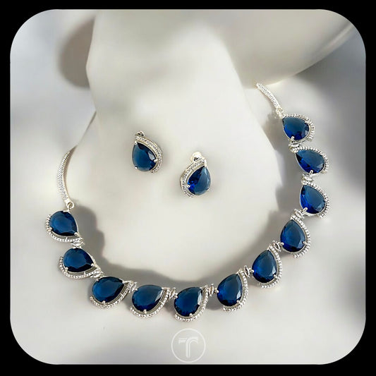 The Sapphire Light Necklace Set