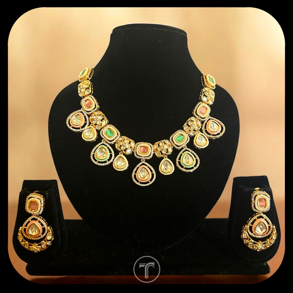 The Nisarya Necklace Set