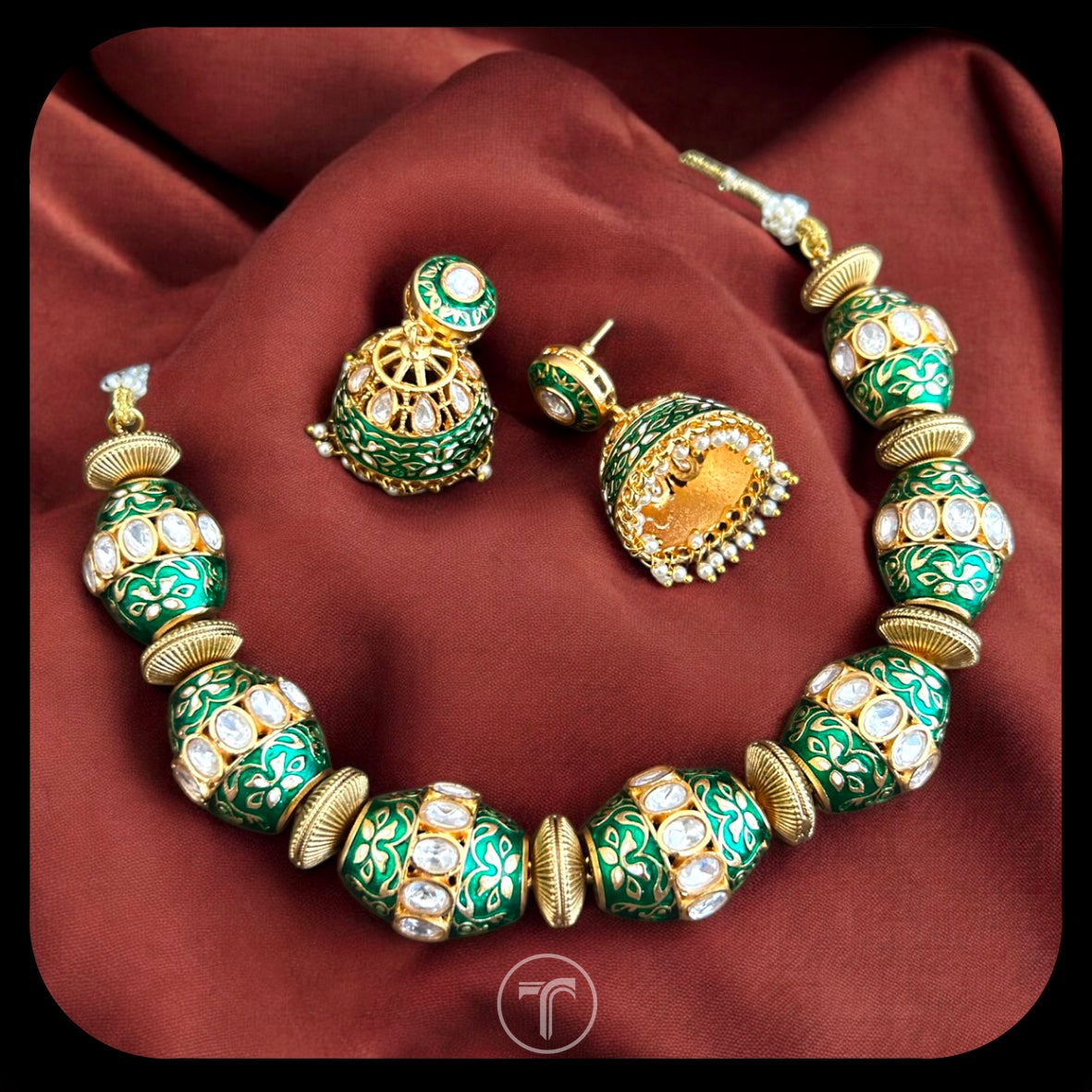The Visarya Necklace Set