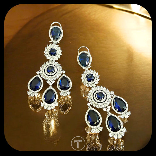 The Saomi Dangler Earring
