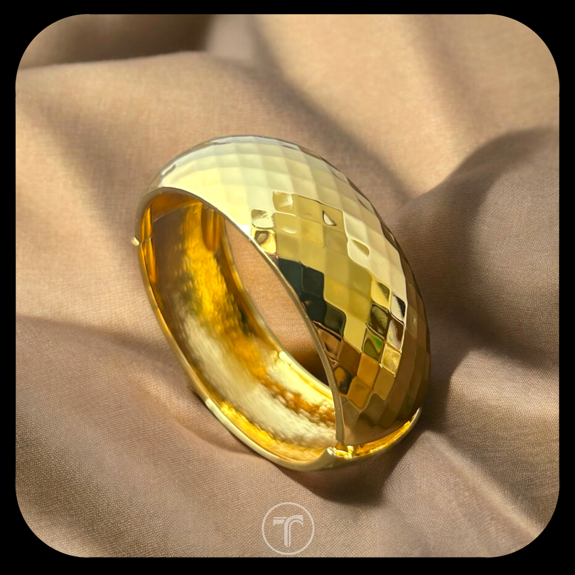 The Checkered Cuff Bangle (Broad)
