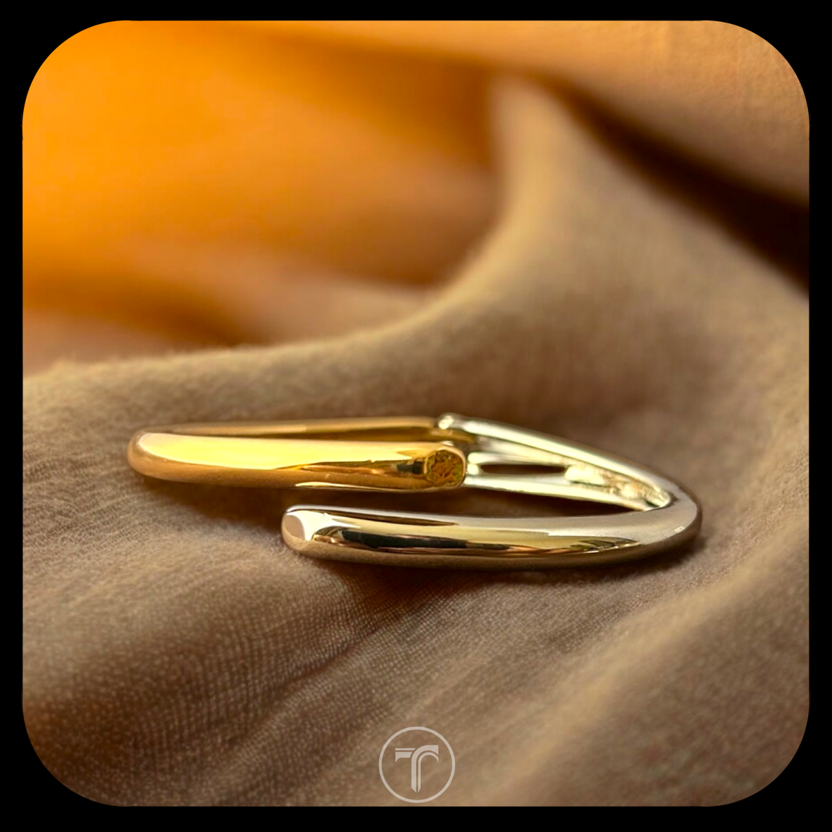 The Amila Dual Color Cuff Bangle