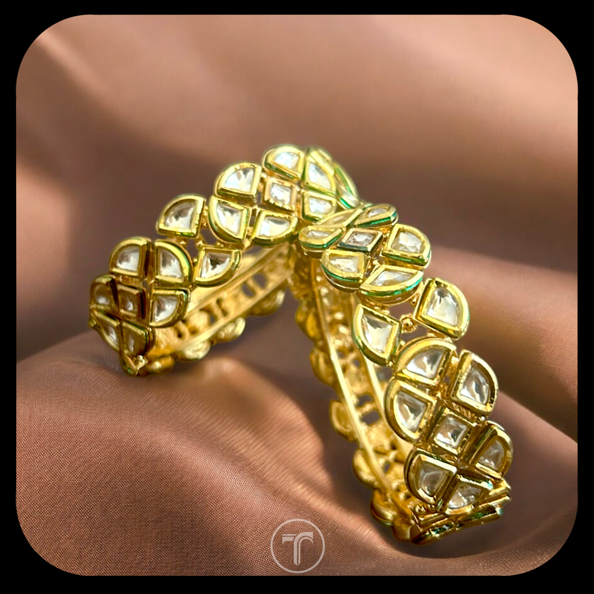 The Priyashi Polki bangles