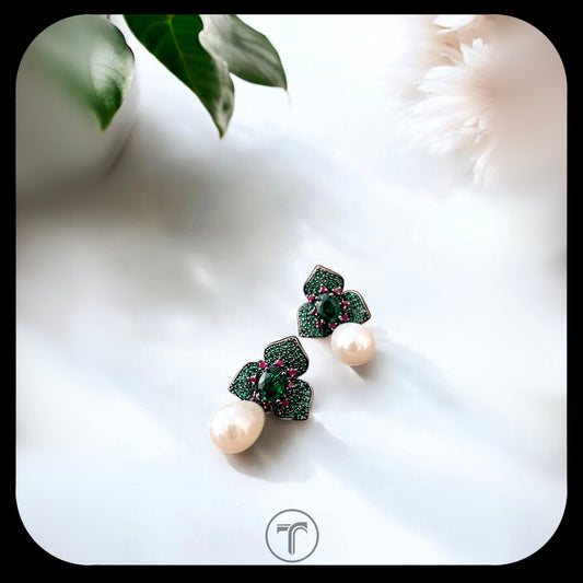 The Florra Drop Earrings