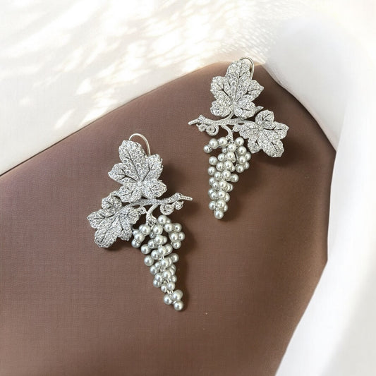 The Grapevine Dangler Earrings