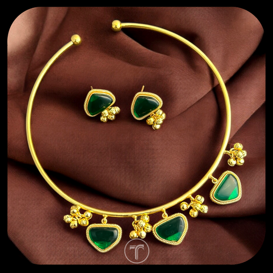 The Krishma Hasli Necklace